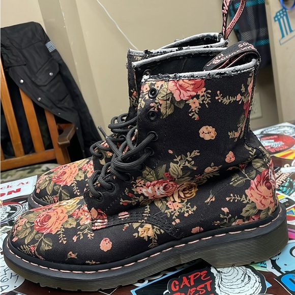 Dr Marten Floral boots - Picture 3 of 8